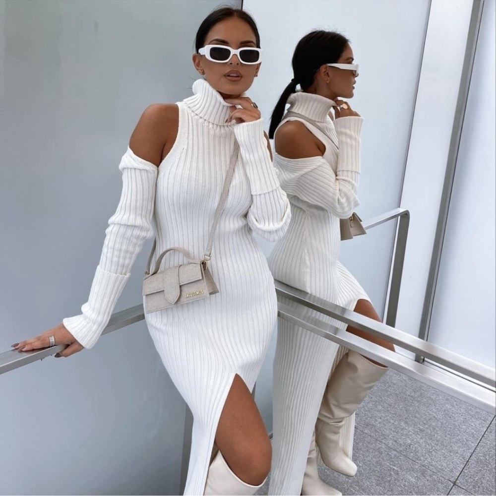 🆕 Zara x Kaia Gerber Turtleneck Sweater Dress